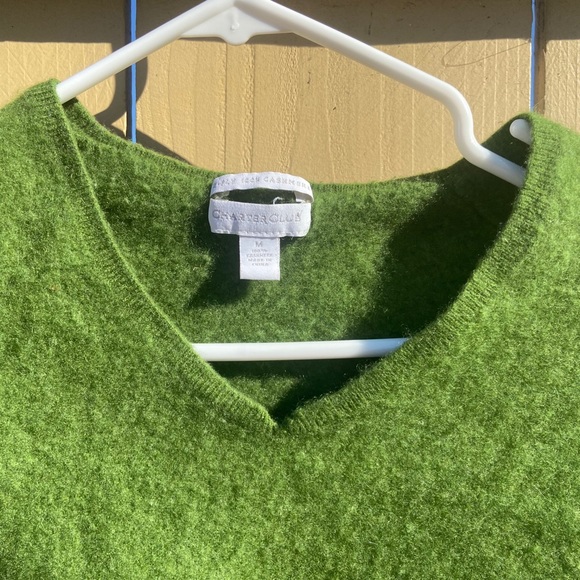 Green cardigan ! - Picture 2 of 2